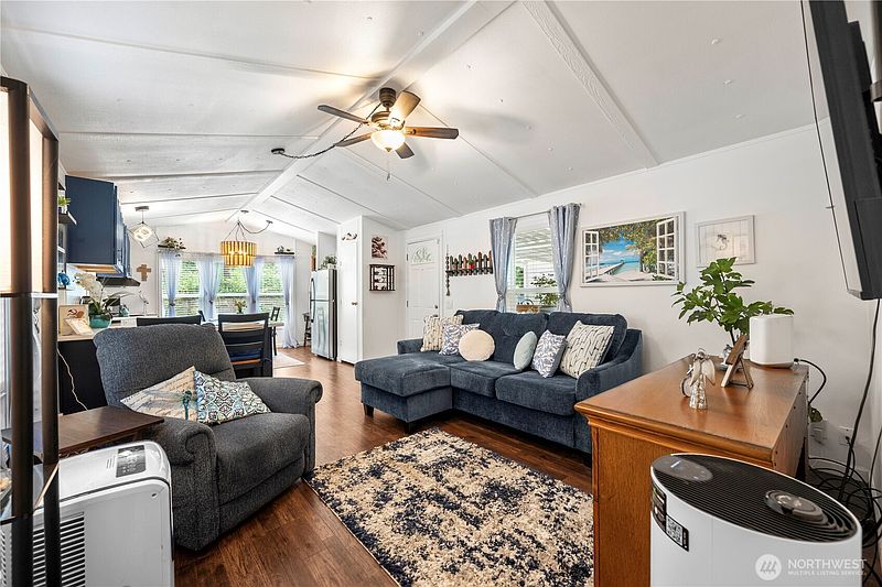 4th image of 11424 36th Drive NE #85