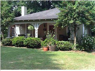 1st image of 1304 Dearing Pl