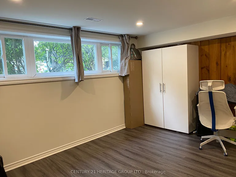 17 Gailong Ct #BASEMENT — Photo 16