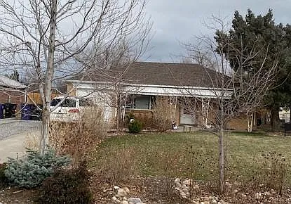 2520 Poplar St — Photo 1