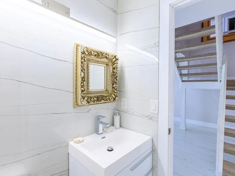 5241 Jog Ln — Photo 9