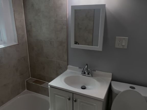 3rd image of 272 Clinton Pl #1