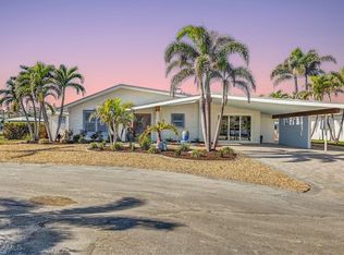 10 Clearview Blvd, Fort Myers Beach, FL 33931