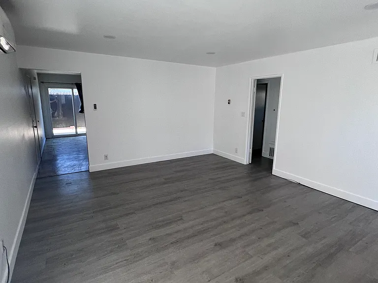 1829 Aileron Ave — Photo 9