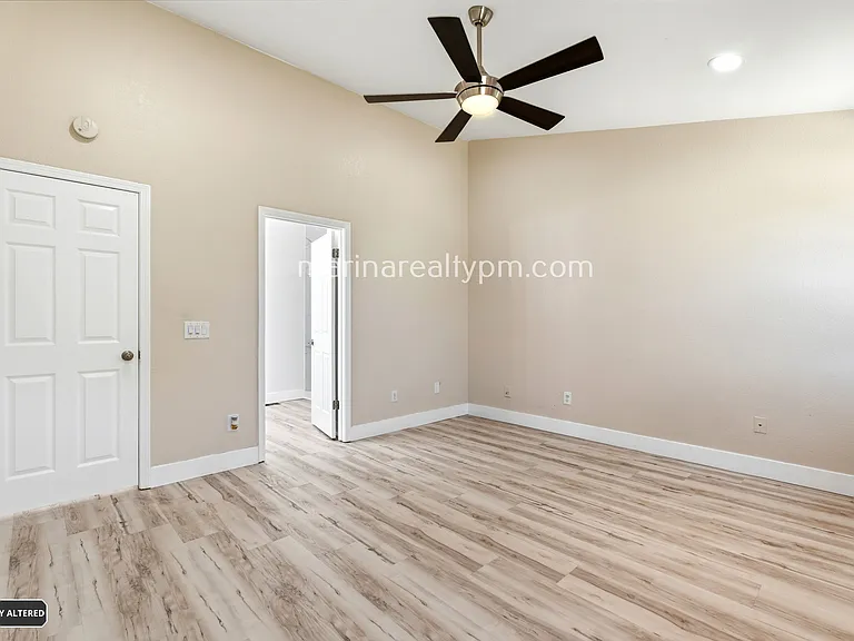 208 Buttercup Cir — Photo 21