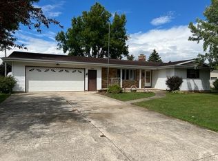 334 Elm St, Reedsville, WI 54230