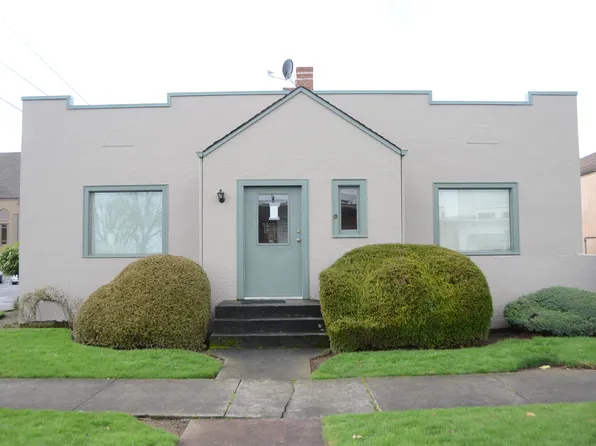 111 7th St #A, Lynden, WA 98264