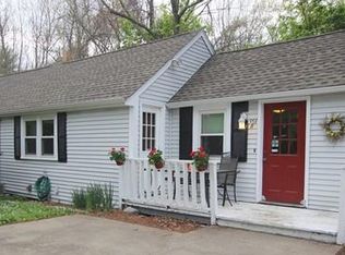 553B East St, Walpole, MA 02081