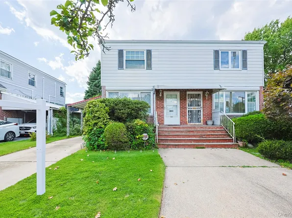 58-12 229th Street, Oakland Gardens, NY 11364