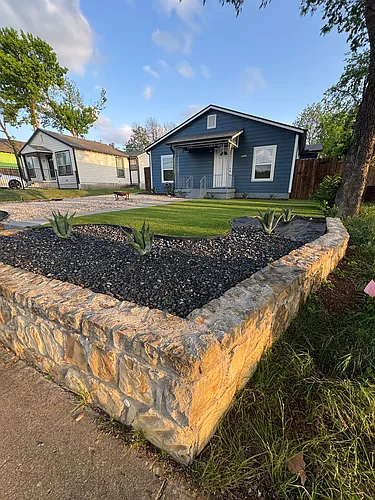1108 E Maddox Ave Photo 1