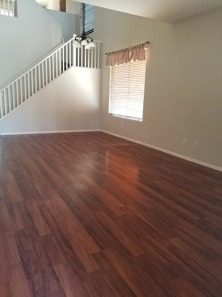 4 bedroom house in South Gilbert — Photo 2