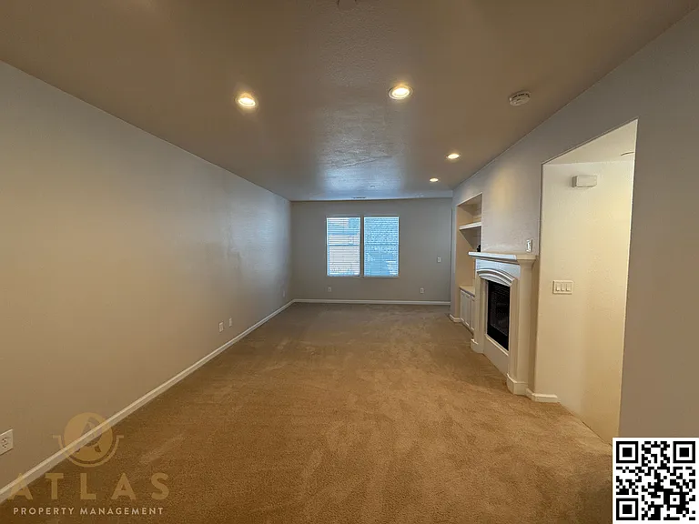 2180 Unbridled Ct — Photo 12