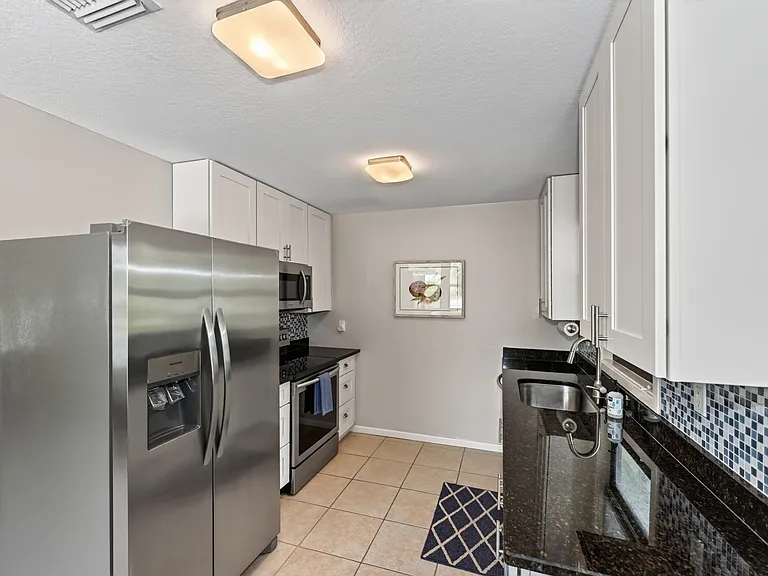 2475 Alameda Ave #B — Photo 5