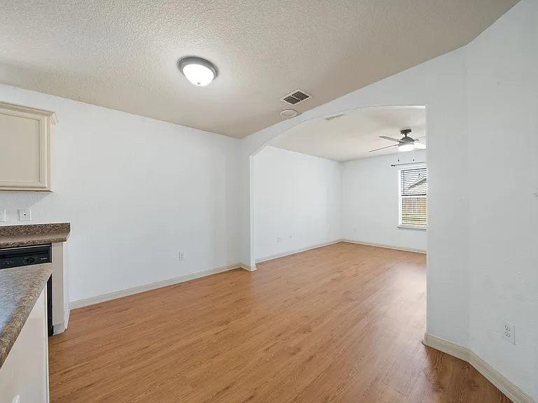 5706 Texas Cyn — Photo 13