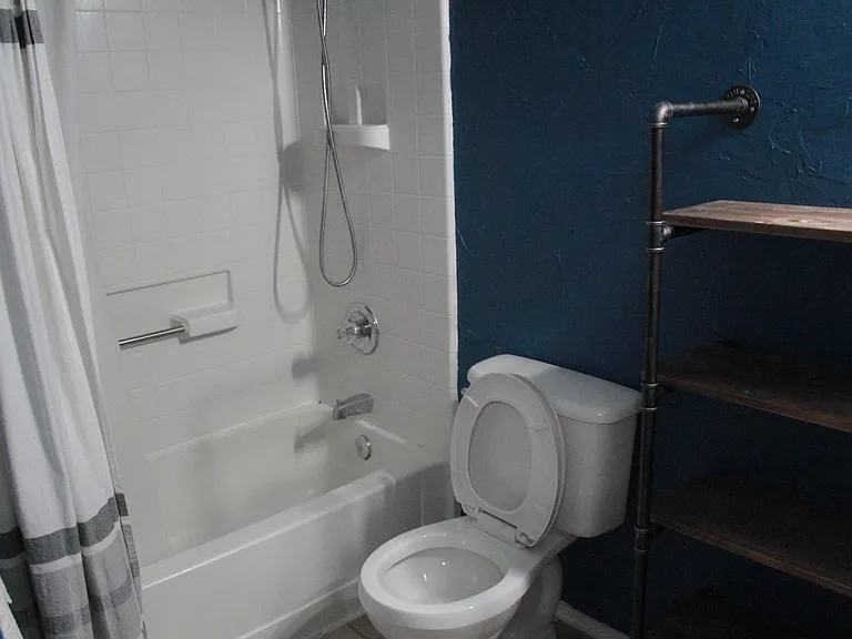 2059 La Salle Trl — Photo 13