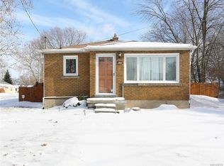 637 66th St, Niagara Falls, NY 14304