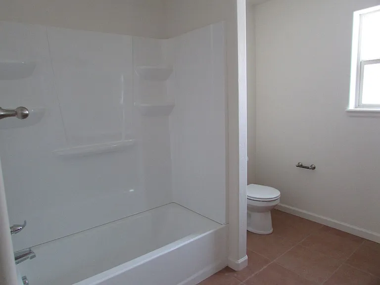 2456 Hannah Ln — Photo 9
