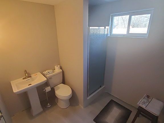 Basement full bathroom 