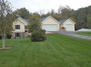 E3084 High Point Rdg, Waupaca, WI 54981