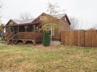 140 Remington Ct, Shepherdsville, KY 40165