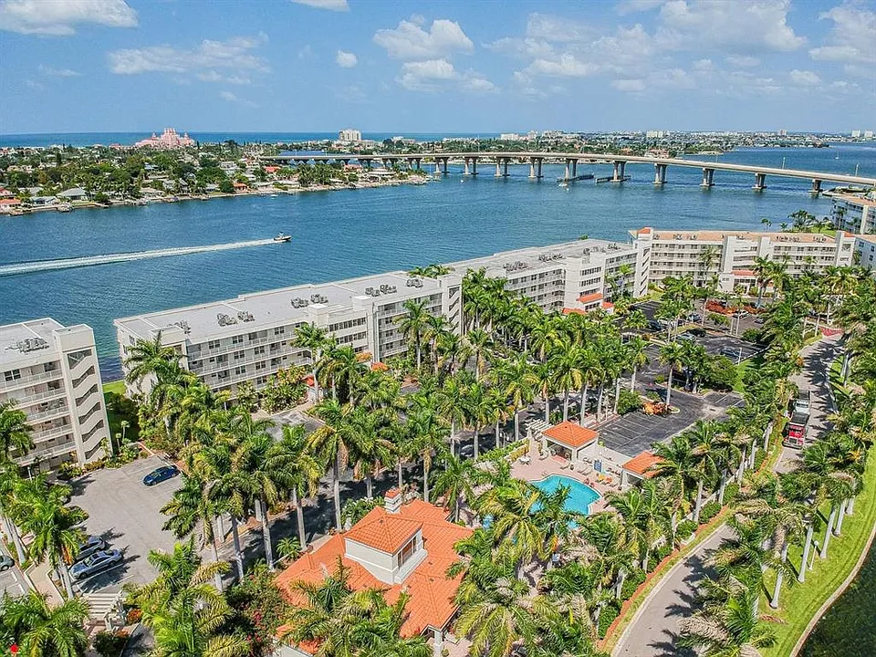6085 Bahia Del Mar Cir #468