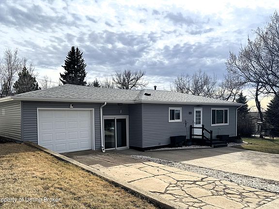 5th image of 603 3rd Ave N