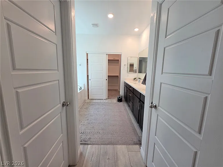 2990 Overlook Brook St — Photo 32