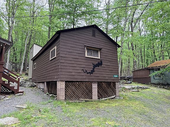 2nd image of 624 Hog Rd