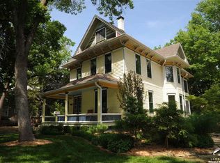 1646 Massachusetts St, Lawrence, KS 66044