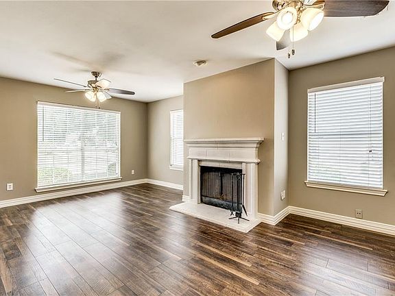5th image of 823 Ogden Dr