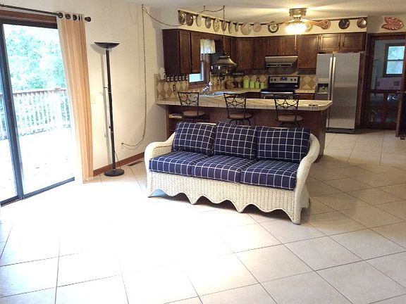 2nd image of 11001 Basswood Ct