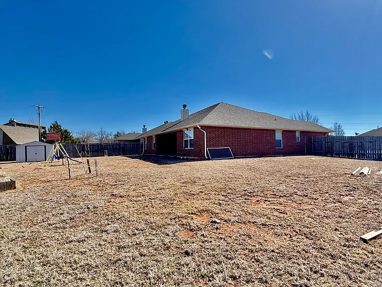 8221 Greer Way — Photo 38