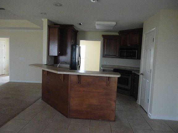 4th image of 105 Stonehedge Dr