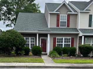 405 Whinstone Dr, Murrells Inlet, SC 29576