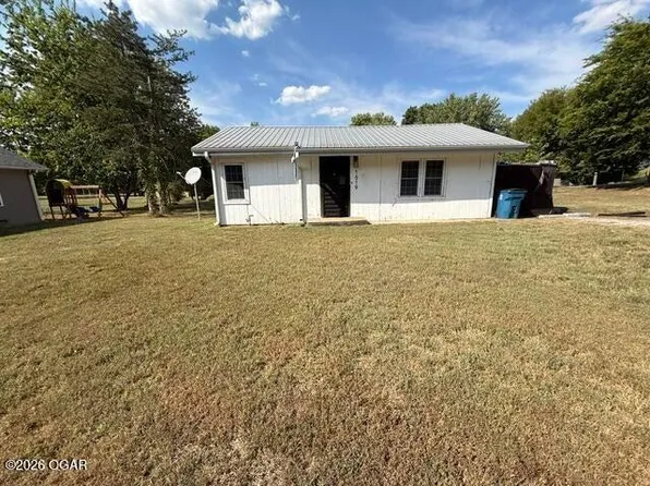 1819 Olive St, Seneca, MO 64865