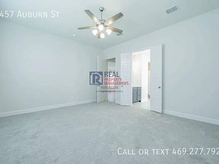 2457 Auburn St — Photo 17