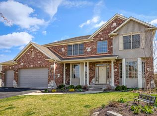 1003 Peregrine Way, Hampshire, IL 60140