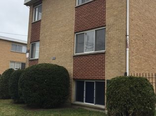 1123 Broadway Ave APT 3S, North Chicago, IL 60064