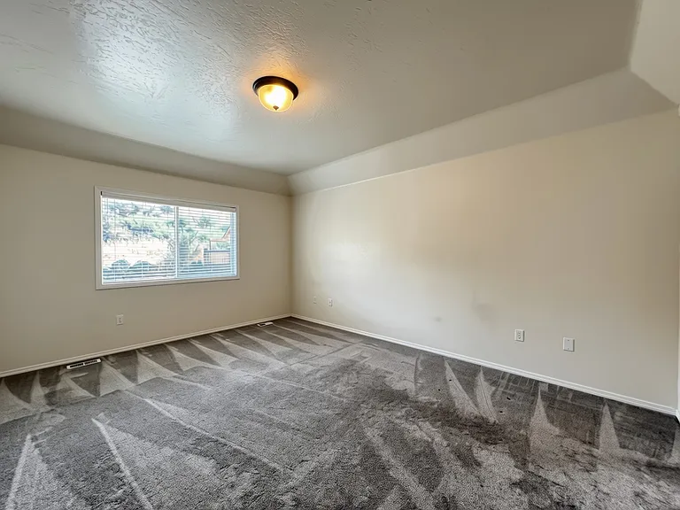 4759 E Tanoak Dr — Photo 30