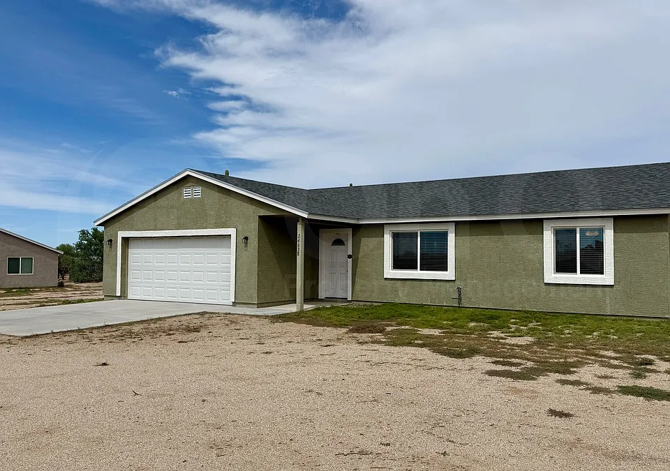 24638 E Bartlett Rd