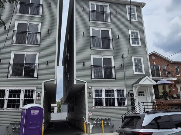 154 Oliver St #2nd, Newark, NJ 07105