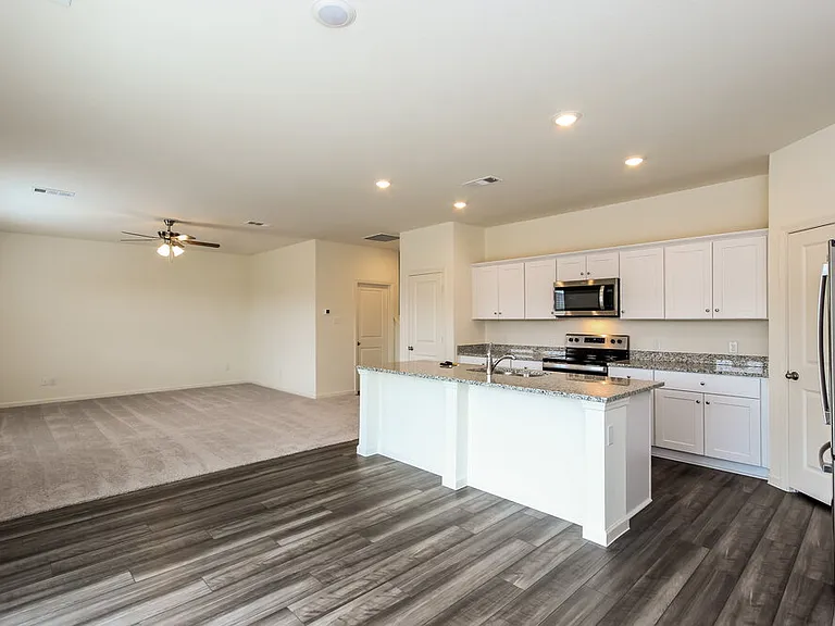 1818 Sandlin Dr — Photo 10