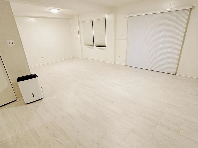 5107 Cliffhaven Dr — Photo 37