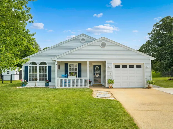 405 Greenwood Rd, Staunton, VA 24401