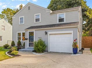 35 Drexmore Rd, Rochester, NY 14610