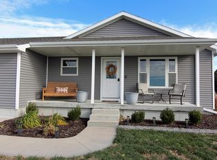 6835 Limousine Rd, Gibbon, NE 68840