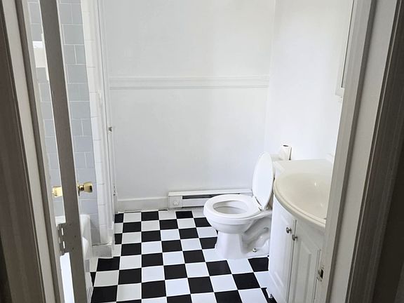 4th image of 145 N Princeton Cir #26