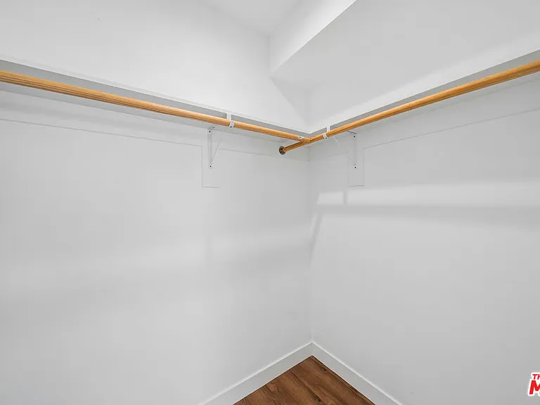 6334 1/2 Beck Ave — Photo 8