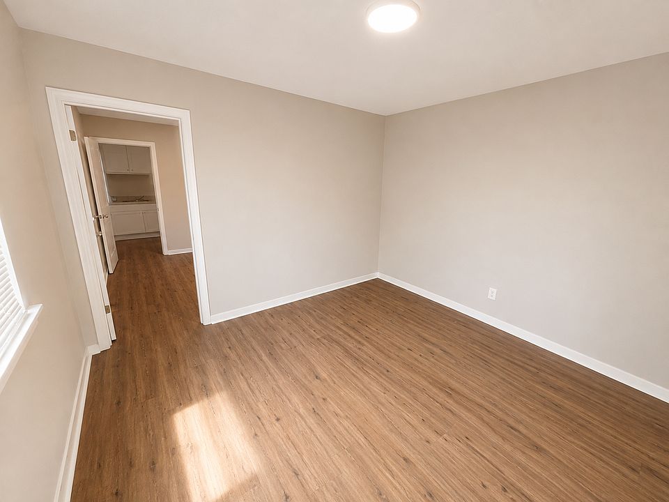 1st image of 1535 Standridge St #1531