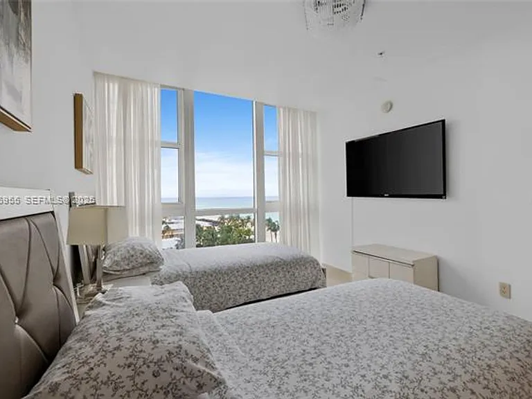 18201 Collins Ave #902 — Photo 19
